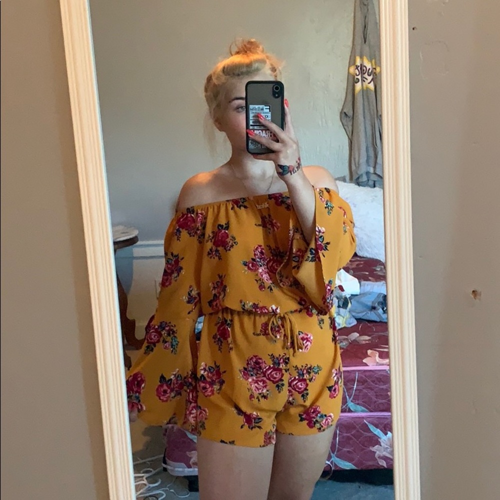 Floral romper - Picture 2 of 2